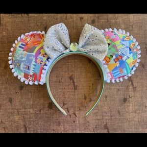 It’s a small world Minnie Mouse Ears Headband, Magic Kingdom Ears